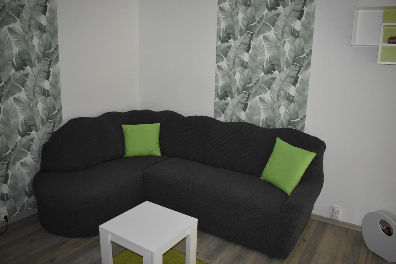 Frezia Apartman Mako Luaran gambar